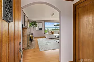 6759 41st Ave SW, Seattle, WA 98136 - Photo 4