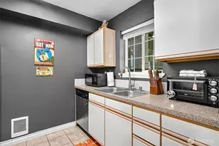 2713 W Maplewood Ave, Bellingham, WA 98225 - Photo 6