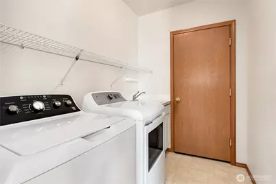 6013 NE 4th Place, Renton, WA 98059 - Photo 18