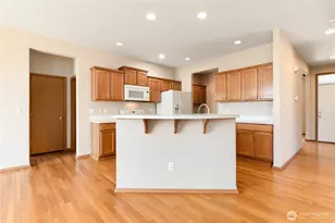 6013 NE 4th Pl, Renton, WA 98059 - Photo 6