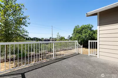 6013 NE 4th Place, Renton, WA 98059 - Photo 20