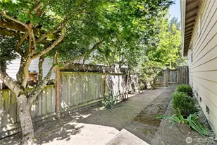 6013 NE 4th Pl, Renton, WA 98059 - Photo 22