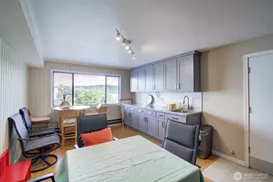 14820 39th Ave NE, Lake Forest Park, WA 98155 - Photo 32