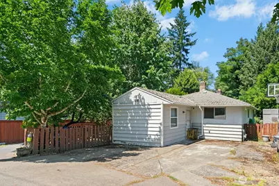 7218 NE 155th Street, Kenmore, WA 98028 - Photo 2