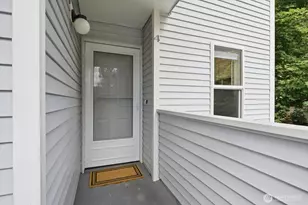 7019 210th St SW, Lynnwood, WA 98036 - Photo 2
