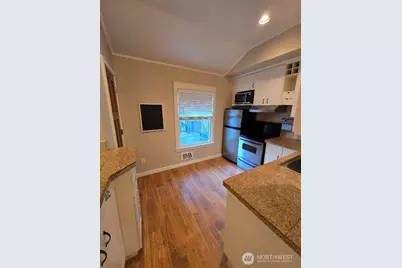 3330 Rucker Avenue, Everett, WA 98201 - Photo 14