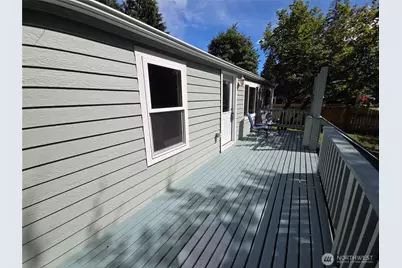 482 Hilltop Drive, Sedro Woolley, WA 98284 - Photo 2