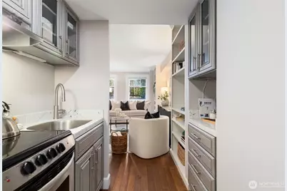 1017 Minor Avenue #205, Seattle, WA 98104 - Photo 16