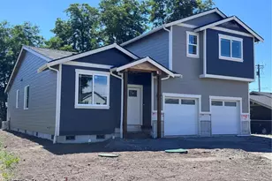 9512 Solberg Ct SE, Yelm, WA 98597 - Photo 2