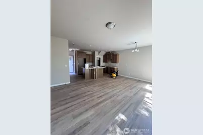 9512 Solberg Court SE, Yelm, WA 98597 - Photo 4