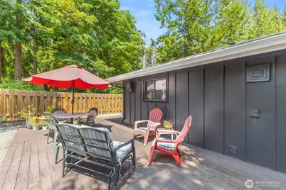 404 Nooksack Place, La Conner, WA 98257 - Photo 28