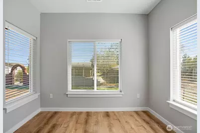 2133 W Peninsula Drive, Moses Lake, WA 98837 - Photo 16