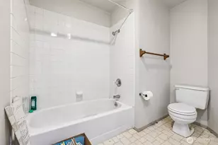 1722 NE 97th St, Seattle, WA 98115 - Photo 26