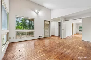 1722 NE 97th St, Seattle, WA 98115 - Photo 18