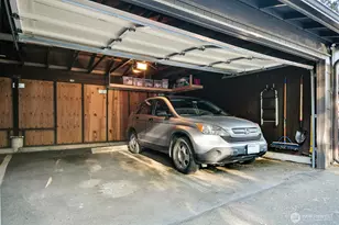 2300 NE 89th St, Seattle, WA 98115 - Photo 20