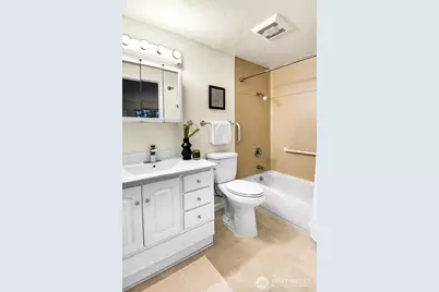 2300 NE 89th Street #2304, Seattle, WA 98115 - Photo 16