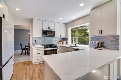 8014 57th Street W, University Place, WA 98467 - Photo 8
