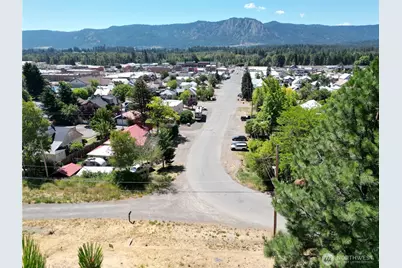 200 W Fourth Street, Cle Elum, WA 98922 - Photo 6