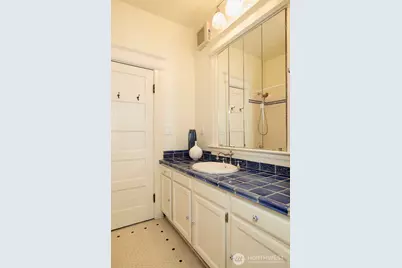 1709 E Republican Street #6, Seattle, WA 98112 - Photo 16