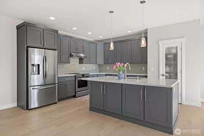 17115 11th Place W #B, Lynnwood, WA 98037 - Photo 6