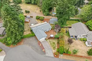 140 NE Rainier Pl N, Belfair, WA 98528 - Photo 2