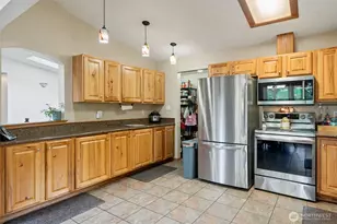 140 NE Rainier Pl N, Belfair, WA 98528 - Photo 8