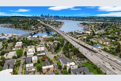 4218 Pasadena Place NE, Seattle, WA 98105 - Photo 18