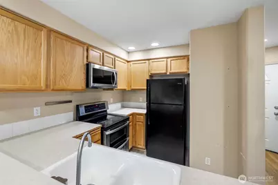 318 N 23rd Street, Mount Vernon, WA 98273 - Photo 6