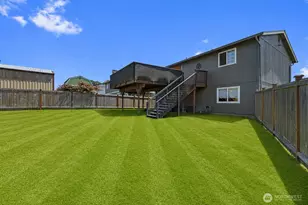 6423 61st St NE, Marysville, WA 98270 - Photo 4