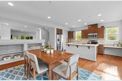 15720 Manor Way #Q8, Lynnwood, WA 98087 - Photo 1