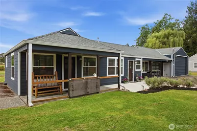 106 1st Street E, Pacific, WA 98047 - Photo 1