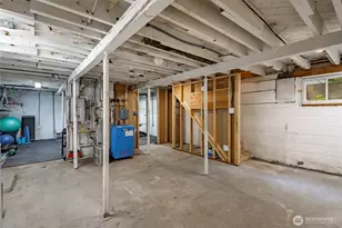 203 N 34th St, Bellingham, WA 98225 - Photo 24