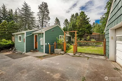 203 N 34th Street, Bellingham, WA 98225 - Photo 20