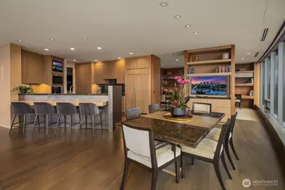 650 Bellevue Way NE #4004, Bellevue, WA 98004 - Photo 8