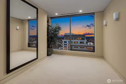 650 Bellevue Way NE #4004, Bellevue, WA 98004 - Photo 36