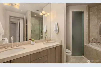 650 Bellevue Way NE #4004, Bellevue, WA 98004 - Photo 34