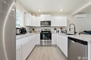 6214 Knoble Rd E, Spanaway, WA 98387 - Photo 10