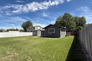 424 SW 3rd St, College Place, WA 99324 - Photo 28