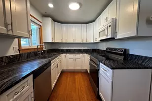 424 SW 3rd St, College Place, WA 99324 - Photo 2