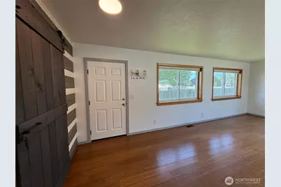 424 SW 3rd Street, College Place, WA 99324 - Photo 10