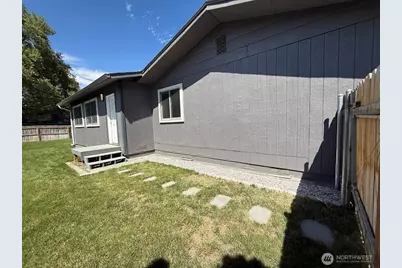 424 SW 3rd Street, College Place, WA 99324 - Photo 26