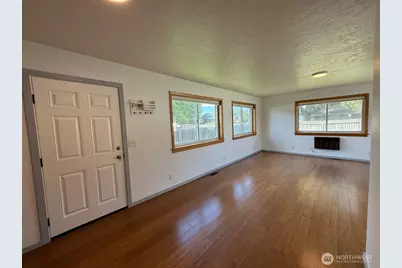 424 SW 3rd Street, College Place, WA 99324 - Photo 12