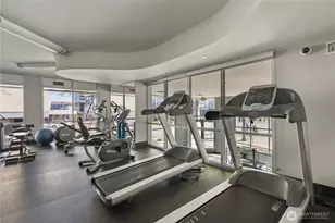 699 John St, Seattle, WA 98109 - Photo 28