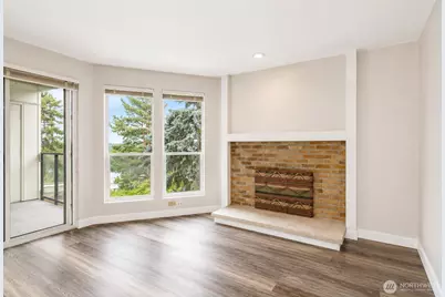 15209 Sunwood Boulevard #B36, Tukwila, WA 98188 - Photo 2