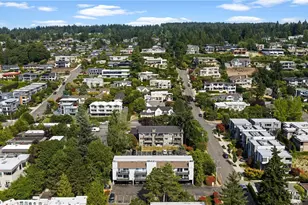 10110 NE 60th St, Kirkland, WA 98033 - Photo 2
