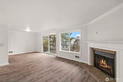 10110 NE 60th Street #104, Kirkland, WA 98033 - Photo 6