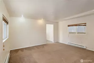 1906 14th St, Bremerton, WA 98337 - Photo 8