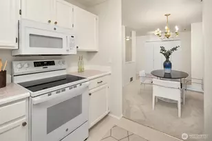 200 99th Ave NE, Bellevue, WA 98004 - Photo 8