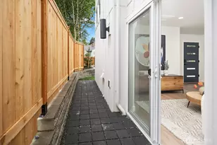 106 29th Ave E, Seattle, WA 98112 - Photo 26