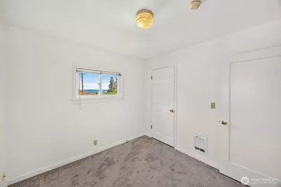 4417 Seahurst Avenue, Everett, WA 98203 - Photo 22
